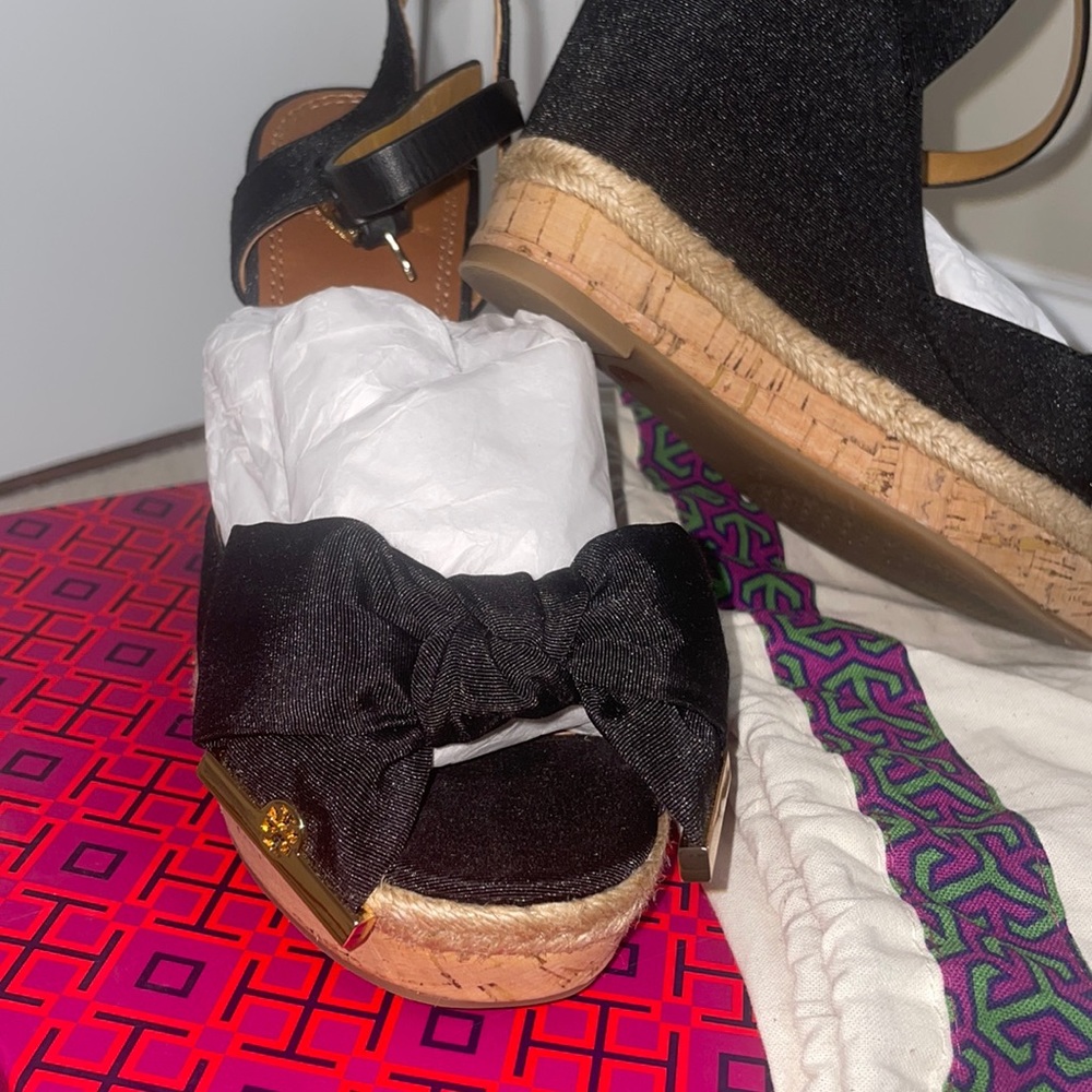 6.5 AUTHENTIC Black Tory Burch Women Wedges LIKE BRAND NEW!